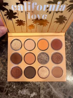 Colourpop California Love Eyeshadow Palette